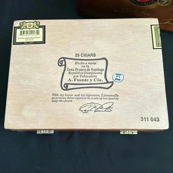 Empty Arturo Fuente - Don Carlos Belicosa Cigar Box-Great Condition 2 Boxes - Picture 5 of 5
